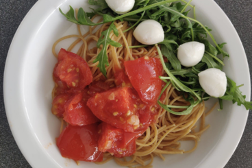 Spaghetti met rucola, tomaten en mozzarella REcept1.png